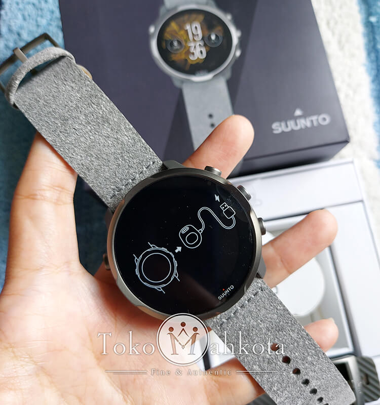 Tokomahkota – Fine and Authentic Watch | Suunto 7 Graphite Limited